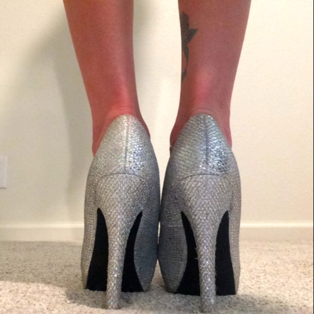 Rise & Sparkle Pumps